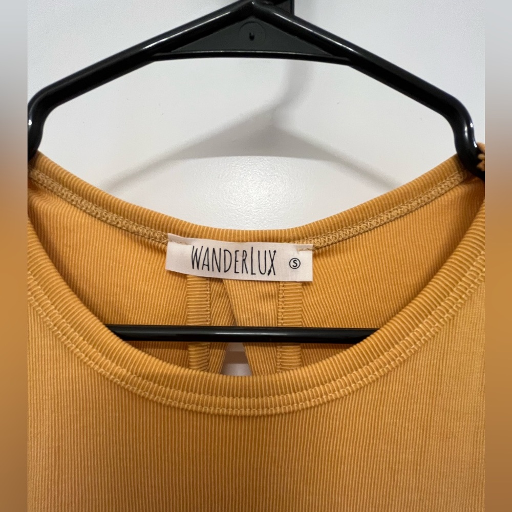 WanderLux Open Cross-Back Ribbed Tank - Picture 3 of 4